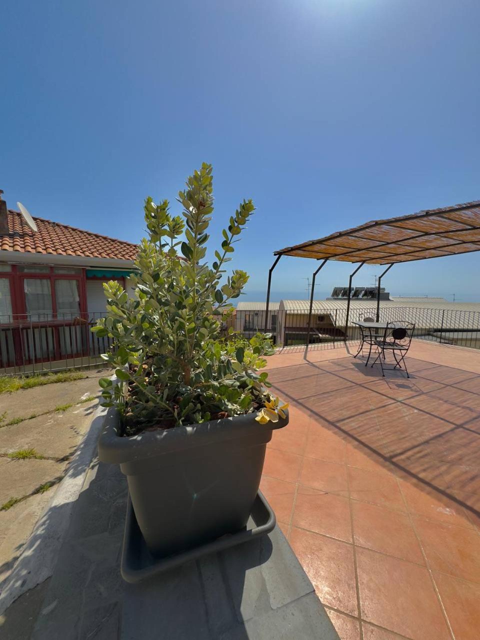 Casa Vista Azzurra Villa Aci Castello Eksteriør billede